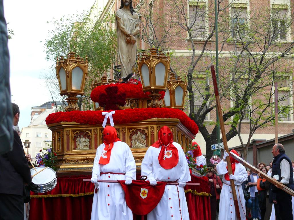Una procesion de Semana Santa