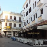 Petit Zoco de Tanger conel Café Central y el Tingis